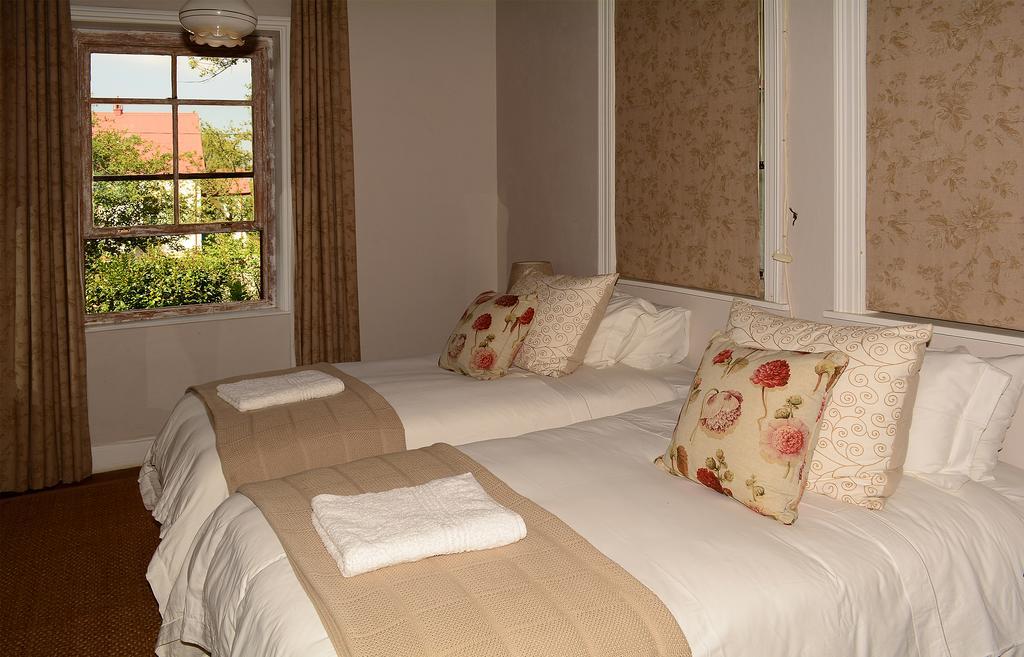 Toad Hall Guest House Wakkerstroom Экстерьер фото